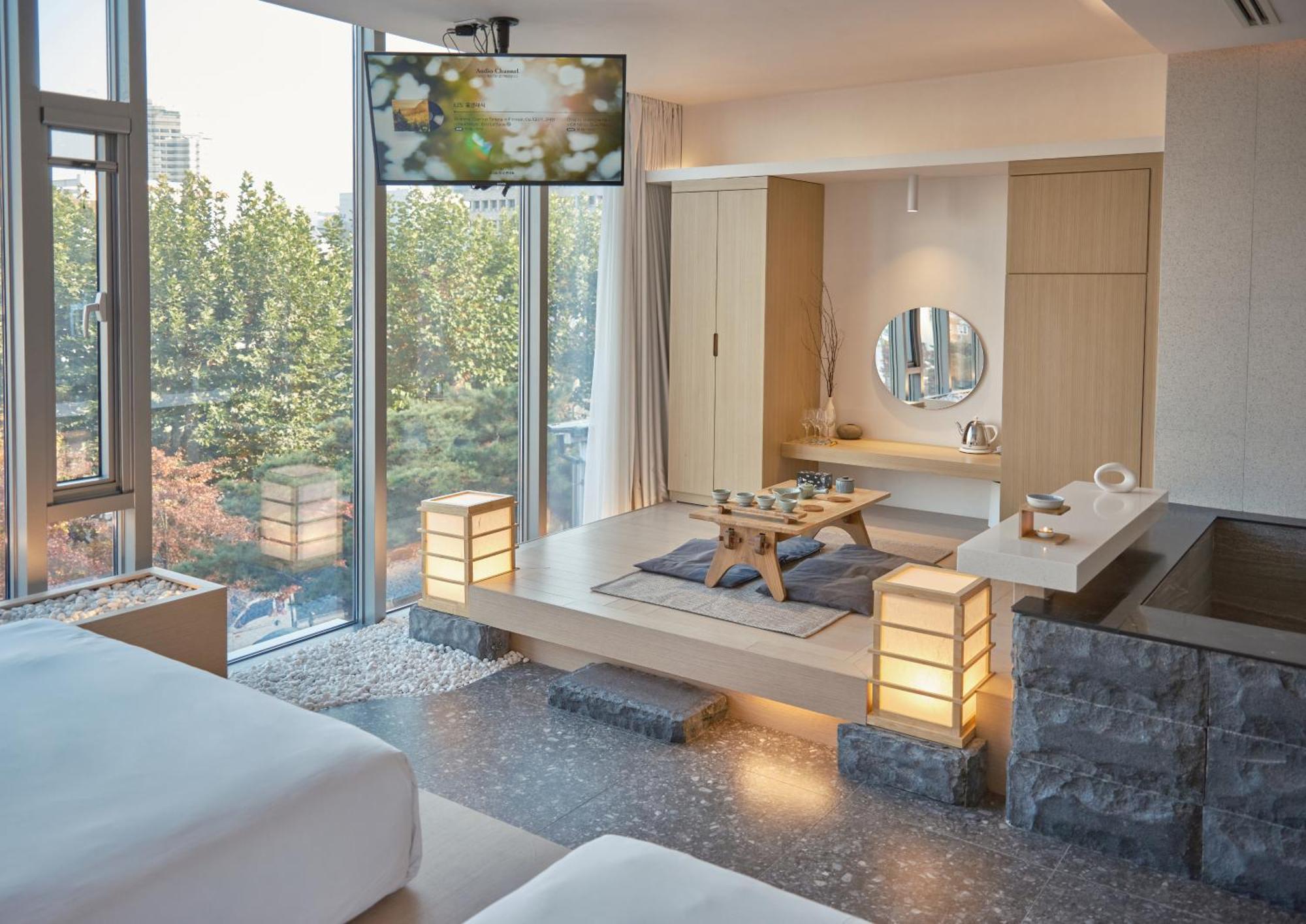 Uh Suite The Seúl Exterior foto